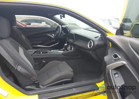 2017 Chevrolet Camaro 1Lt z USA, uszkodzony, nr VIN 1G1FB1RS3H0194879